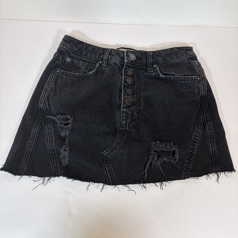 We The Free Free People Black Distressed Denim Mini Skirt‎ Button Fly Size 25
